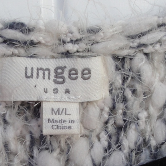 Umgee Chic Fuzzy Oversized Sweater - Picture 5 of 5